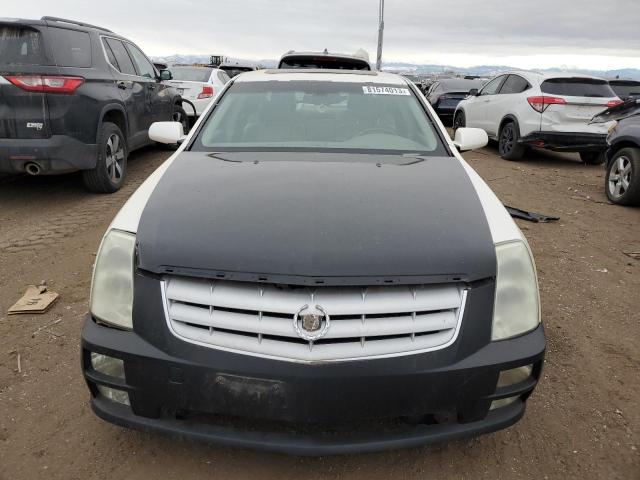 1G6DW677750211535 - 2005 CADILLAC STS WHITE photo 5