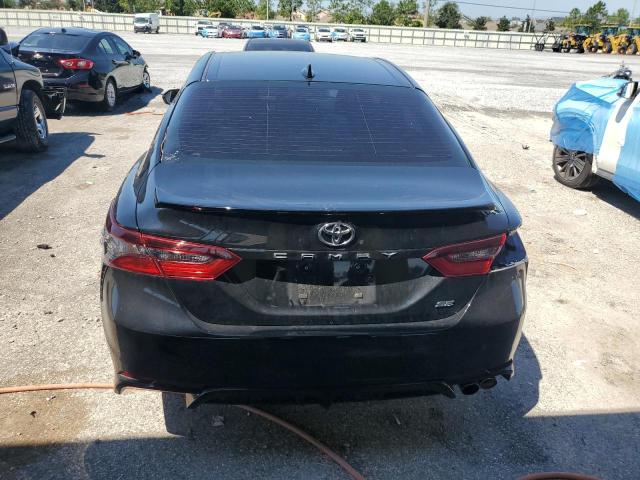 4T1G11AK9RU898715 - 2024 TOYOTA CAMRY SE NIGHT SHADE BLACK photo 6