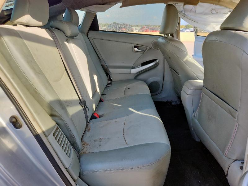 JTDKN3DU3D1708350 - 2013 TOYOTA PRIUS SILVER photo 10