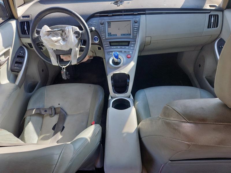 JTDKN3DU3D1708350 - 2013 TOYOTA PRIUS SILVER photo 8