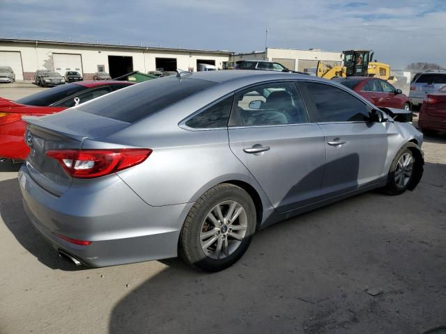 5NPE24AF2HH563124 - 2017 HYUNDAI SONATA SE SILVER photo 3