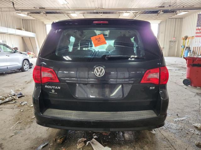 2C4RVABG2CR354668 - 2012 VOLKSWAGEN ROUTAN SE 黑色 照片 6