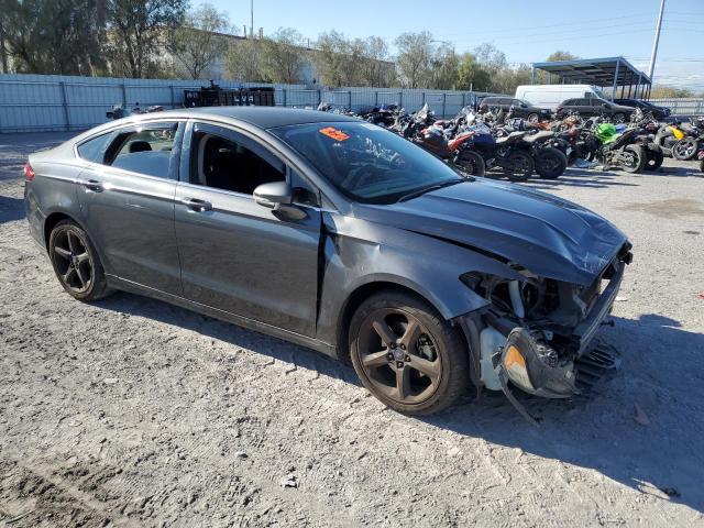 3FA6P0H9XFR114885 - 2015 FORD FUSION SE GRAY photo 4