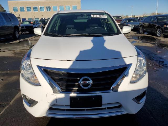 3N1CN7AP3JL862963 - 2018 NISSAN VERSA S WHITE photo 5