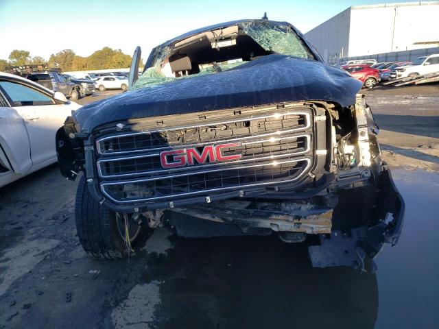 1GKS2AKC0JR154984 - 2018 GMC YUKON SLE BLACK photo 5