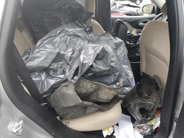 1C4PJMCB5JD547615 - 2018 JEEP CHEROKEE LATITUDE فضي صورة 11