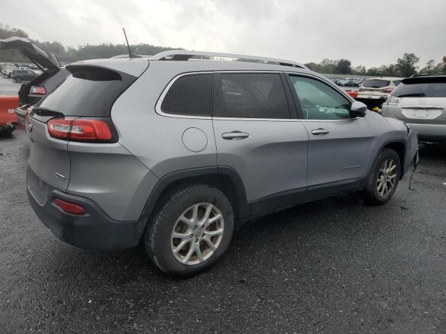 1C4PJMCB5JD547615 - 2018 JEEP CHEROKEE LATITUDE فضي صورة 3