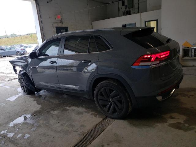 1V2KE2CA4NC203987 - 2022 VOLKSWAGEN ATLAS CROS SE GRAY photo 2