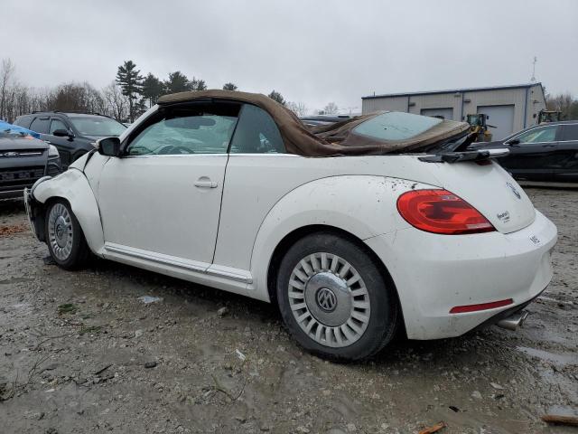 3VW5P7AT1DM818145 - 2013 VOLKSWAGEN BEETLE WHITE photo 2