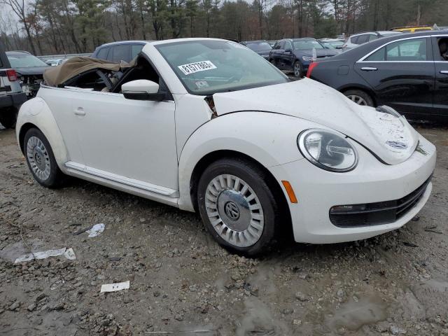 3VW5P7AT1DM818145 - 2013 VOLKSWAGEN BEETLE WHITE photo 4