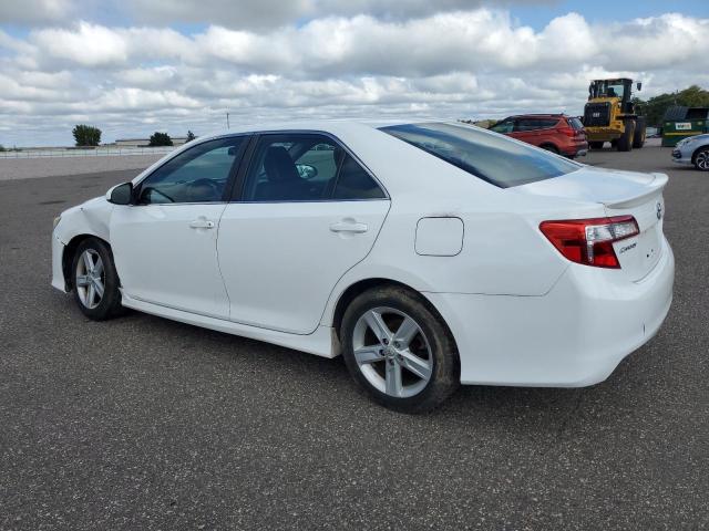 4T1BF1FK6CU154226 - 2012 TOYOTA CAMRY BASE 白色 照片 2
