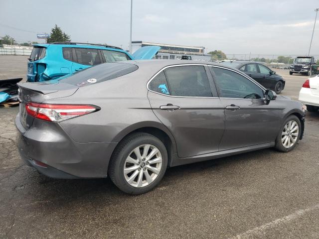 4T1B11HK9JU550174 - 2018 TOYOTA CAMRY L Сұр фото 3