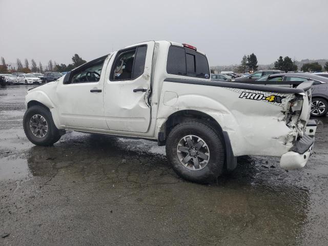 1N6AD0EV0JN746012 - 2018 NISSAN FRONTIER S WHITE photo 2