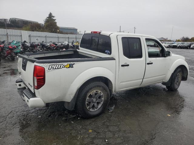 1N6AD0EV0JN746012 - 2018 NISSAN FRONTIER S WHITE photo 3