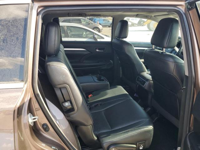 5TDJZRFH8JS898972 - 2018 TOYOTA HIGHLANDER SE Շագանակագույն լուսանկար 10