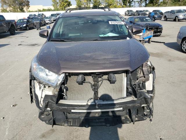 5TDJZRFH8JS898972 - 2018 TOYOTA HIGHLANDER SE Շագանակագույն լուսանկար 5