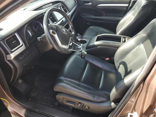 5TDJZRFH8JS898972 - 2018 TOYOTA HIGHLANDER SE Շագանակագույն լուսանկար 7