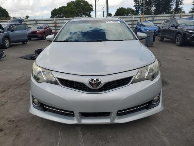 4T1BF1FK7DU246768 - 2013 TOYOTA CAMRY L SILVER photo 5