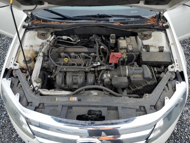 3FAHP0HA4CR187362 - 2012 FORD FUSION SE WHITE photo 11