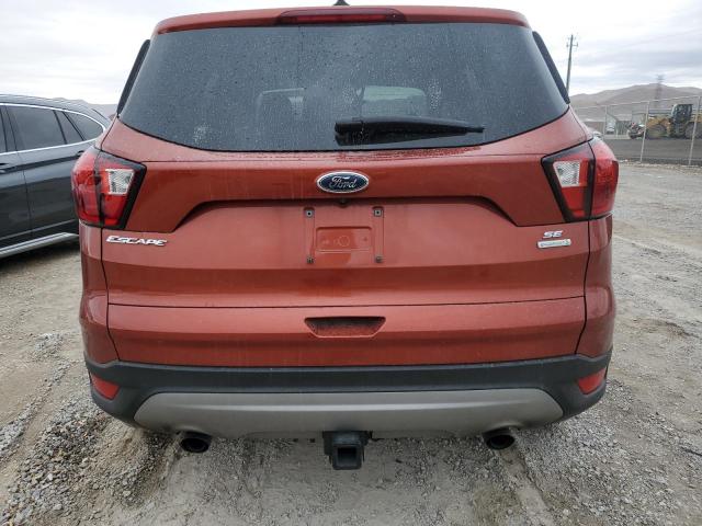 1FMCU0GD4KUA81540 - 2019 FORD ESCAPE SE ORANGE photo 6