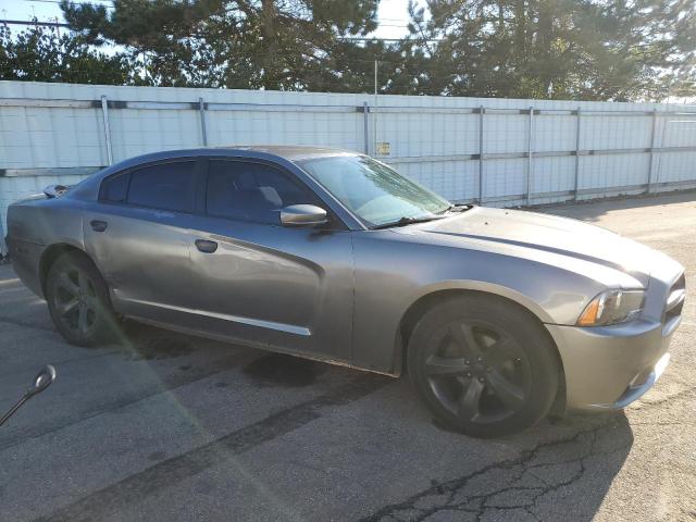 2B3CL3CG8BH553381 - 2011 DODGE CHARGER GRAY photo 4