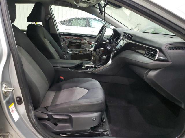 4T1B11HK1KU194322 - 2019 TOYOTA CAMRY L 银色 照片 7