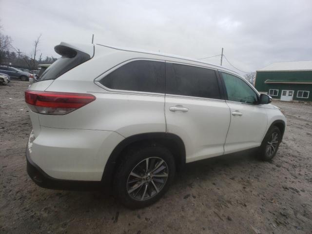 5TDJZRFH4KS610804 - 2019 TOYOTA HIGHLANDER SE WHITE photo 3