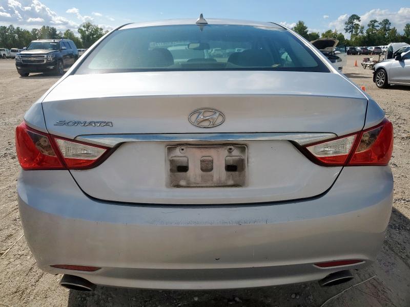 5NPEC4AC7CH365411 - 2012 HYUNDAI SONATA SE Күміс фото 6