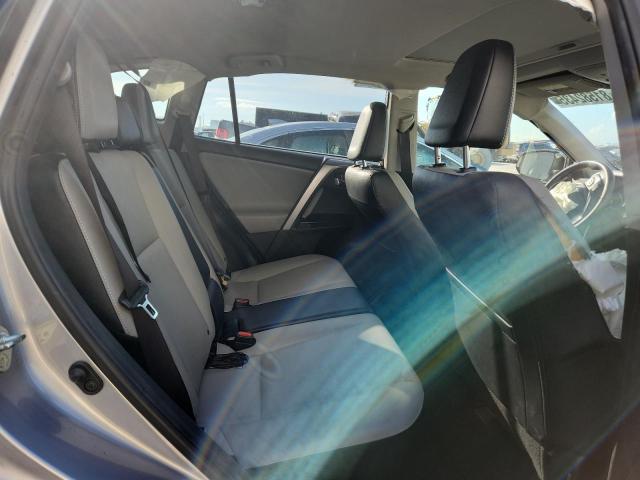 JTMYFREVXJD120392 - 2018 TOYOTA RAV4 LIMITED SILVER photo 11