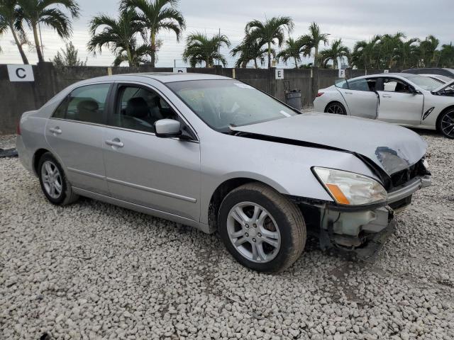 1HGCM56817A199576 - 2007 HONDA ACCORD EX SILVER photo 4