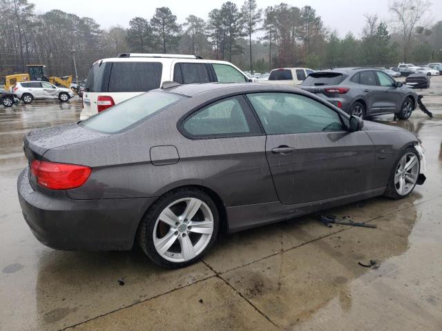 WBAKE3C56BE557159 - 2011 BMW 328 I GRAY photo 3