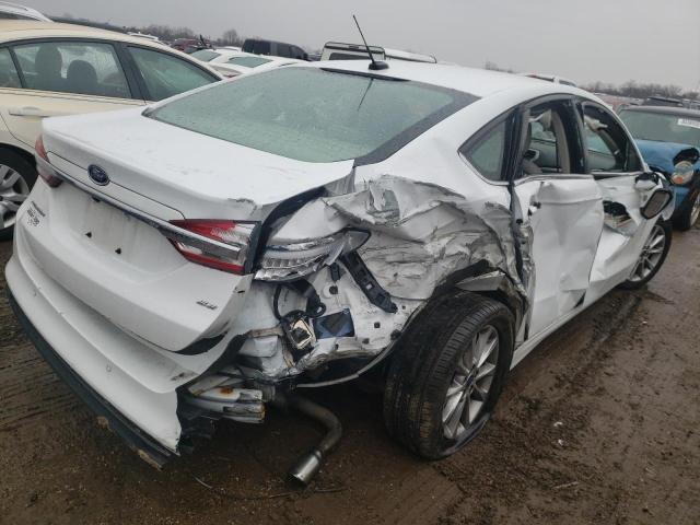 3FA6P0H78HR384215 - 2017 FORD FUSION SE WHITE photo 3