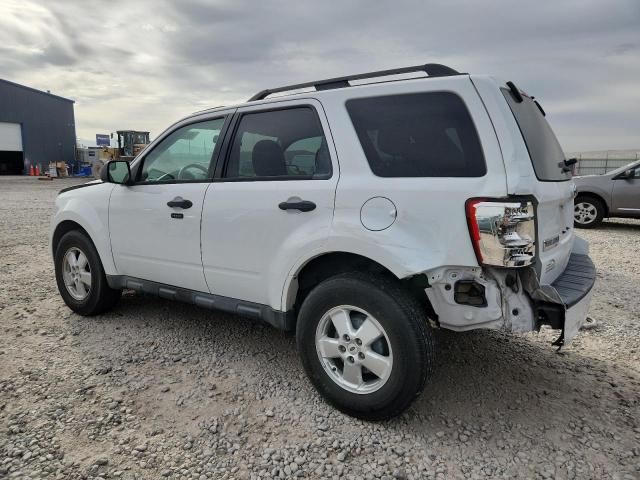 1FMCU0D79CKC29662 - 2012 FORD ESCAPE XLT 白色 照片 2