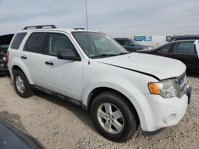 1FMCU0D79CKC29662 - 2012 FORD ESCAPE XLT 白色 照片 4