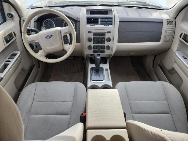 1FMCU0D79CKC29662 - 2012 FORD ESCAPE XLT 白色 照片 8