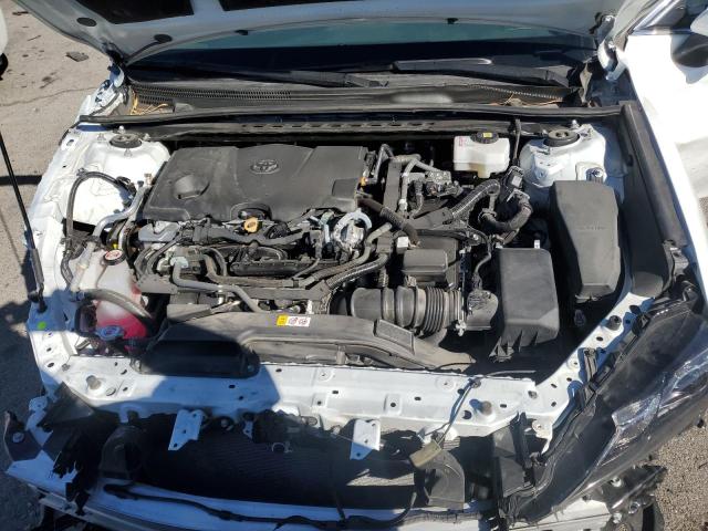 4T1G31AK1RU070880 - 2024 TOYOTA CAMRY SE NIGHT SHADE WHITE photo 11