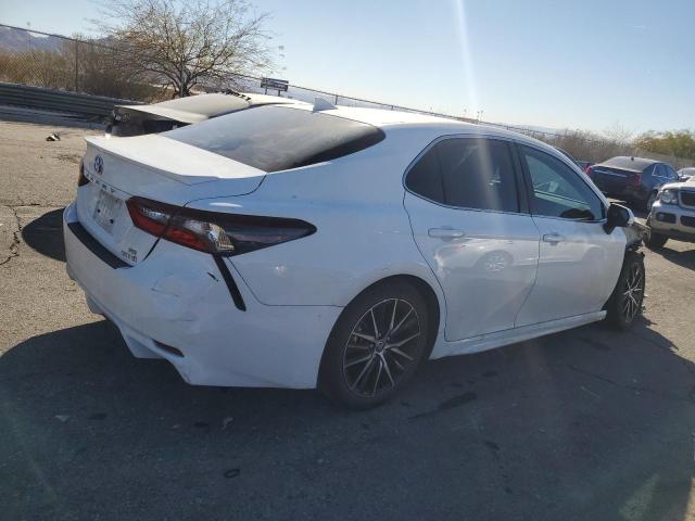 4T1G31AK1RU070880 - 2024 TOYOTA CAMRY SE NIGHT SHADE WHITE photo 3