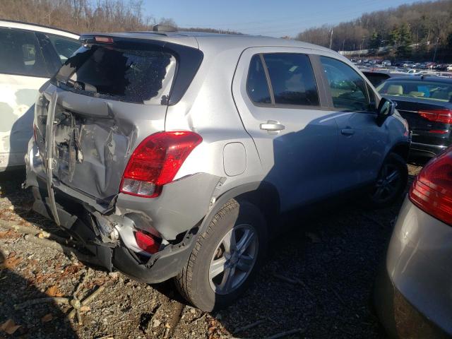 3GNCJNSB5LL285542 - 2020 CHEVROLET TRAX LS SILVER photo 3