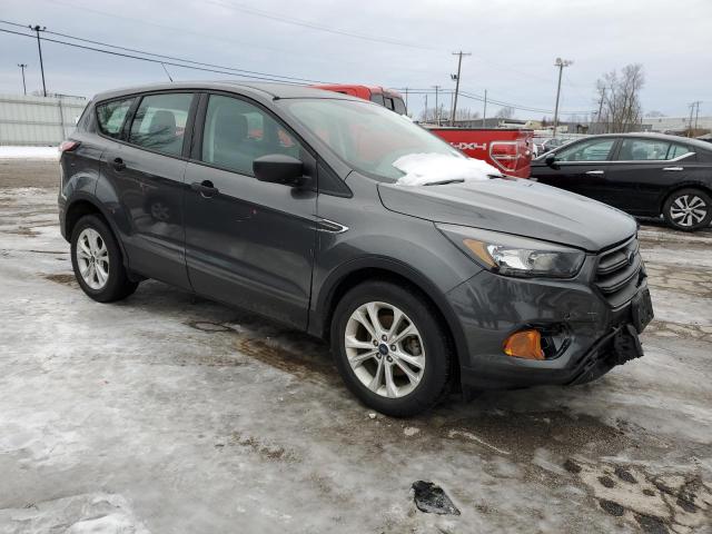 1FMCU0F73JUB12433 - 2018 FORD ESCAPE S GRAY photo 4