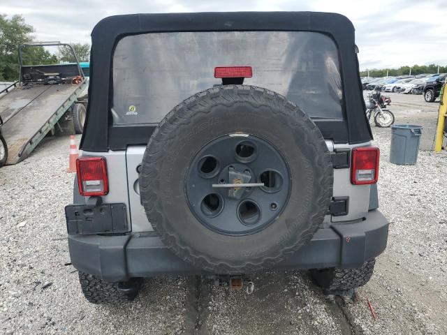 1C4BJWDG2GL117751 - 2016 JEEP WRANGLER U SPORT Grau Foto 6