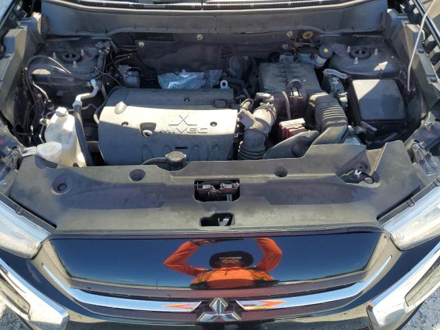 JA4AP3AU9JU023851 - 2018 MITSUBISHI OUTLANDER ES შავი ფოტო 12