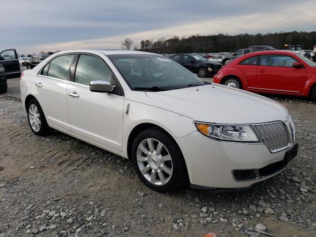 3LNHL2GC2CR800451 - 2012 LINCOLN MKZ WHITE photo 4