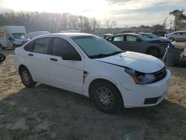 1FAHP35N08W108749 - 2008 FORD FOCUS SE WHITE photo 4