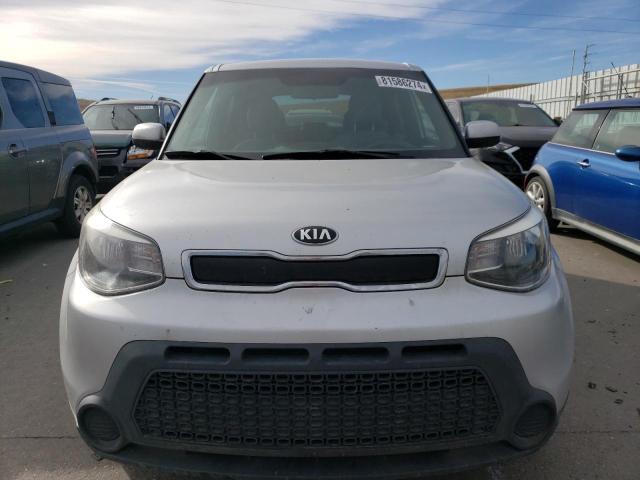 KNDJN2A2XG7844064 - 2016 KIA SOUL SILVER photo 5