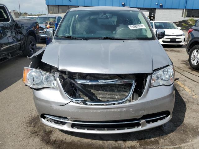 2C4RC1CG4FR756037 - 2015 CHRYSLER TOWN & COU TOURING L SILVER photo 5