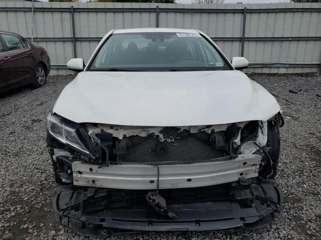 4T1C31AK2LU527105 - 2020 TOYOTA CAMRY LE WHITE photo 5