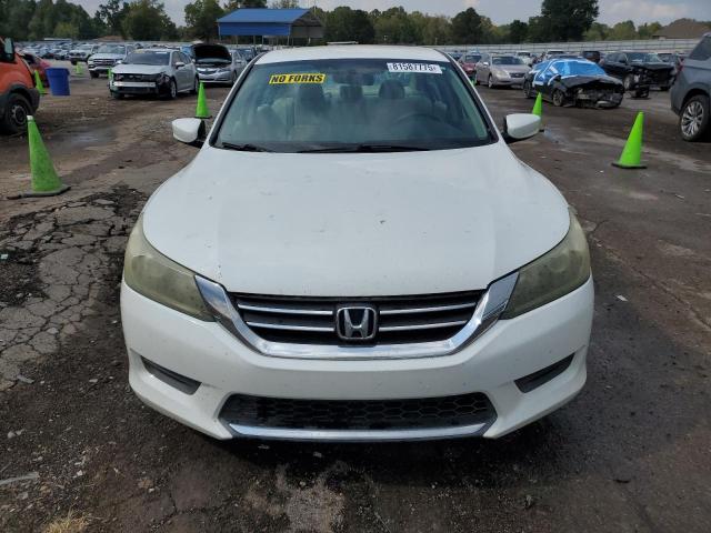 1HGCR2F36DA147330 - 2013 HONDA ACCORD LX WHITE photo 5