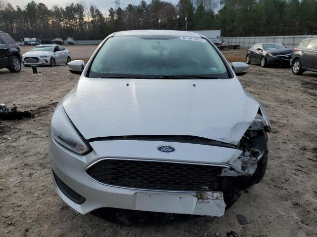 1FADP3F26JL291116 - 2018 FORD FOCUS SE SILVER photo 5