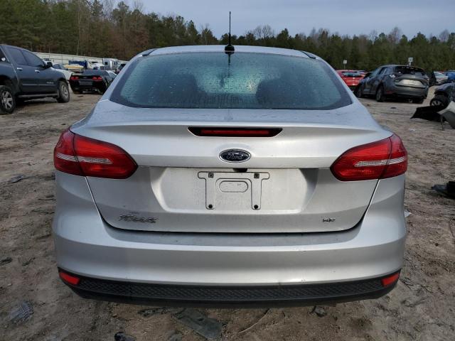 1FADP3F26JL291116 - 2018 FORD FOCUS SE SILVER photo 6