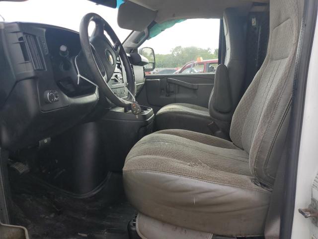 1GCWGAFG6H1193812 - 2017 CHEVROLET EXPRESS G2 WHITE photo 7